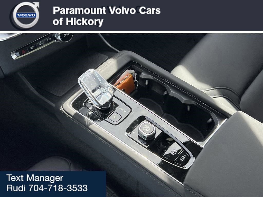 New 2025 Volvo XC90 B6 Plus w/ Protection Package Premier image 27