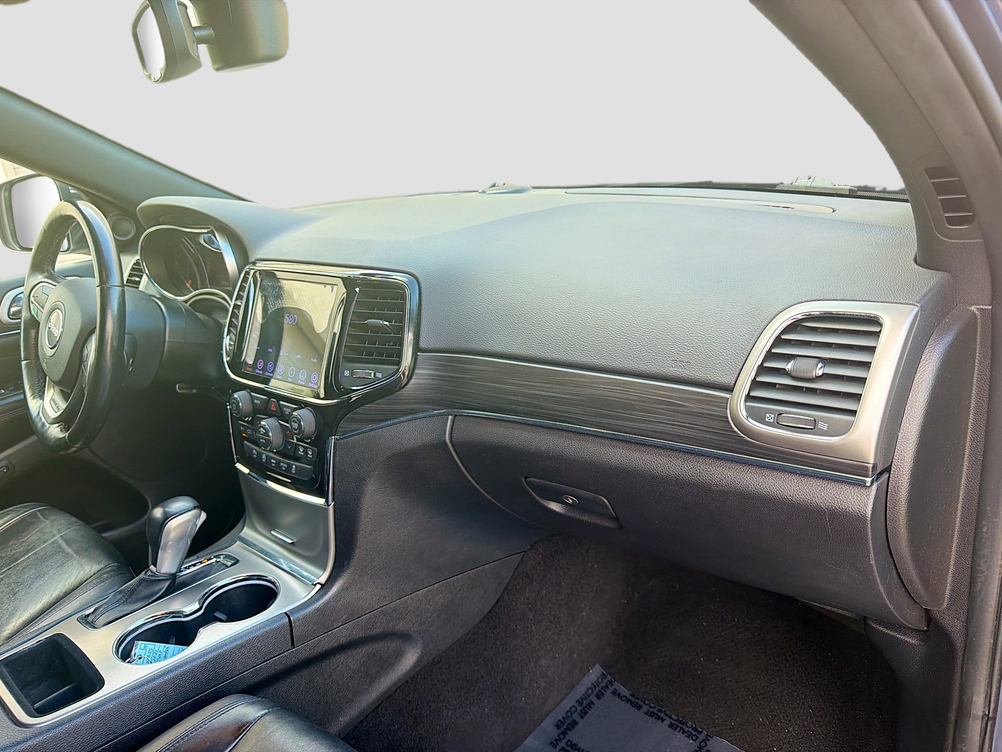 Used 2021 Jeep Grand Cherokee Limited w/ Sun & Sound Group RWD image 33