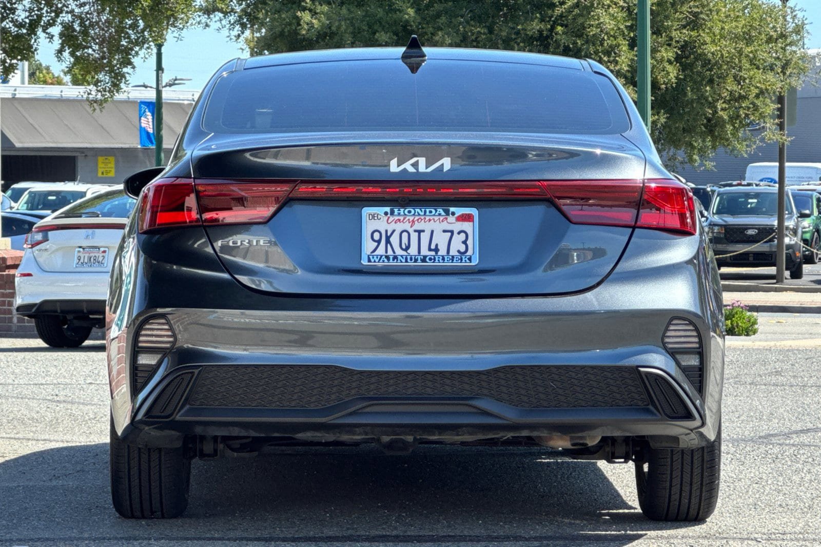 Used 2024 Kia Forte LXS w/ LXS Technology Package FWD image 5