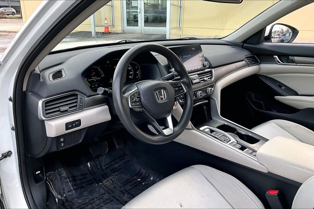 Used 2018 Honda Accord Hybrid image 16