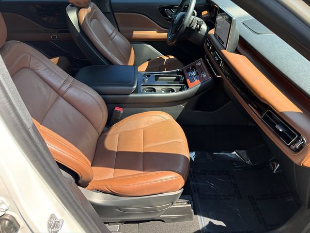 Used 2022 Lincoln Aviator Reserve w/ Equipment Group 201A RWD image 15