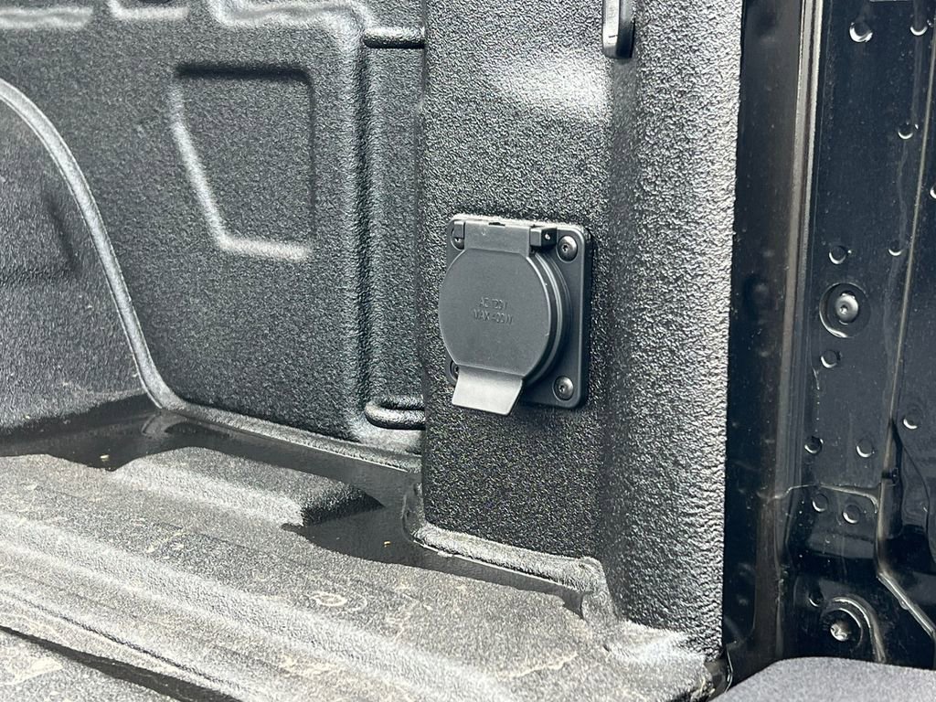 New 2026 GMC Sierra 1500 Elevation image 9