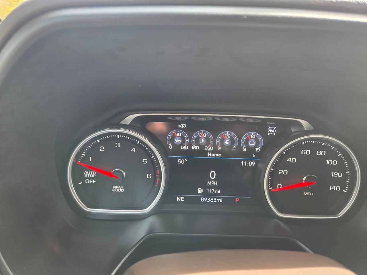 Used 2021 Chevrolet Tahoe Z71 w/ Z71 Off-Road Package image 20