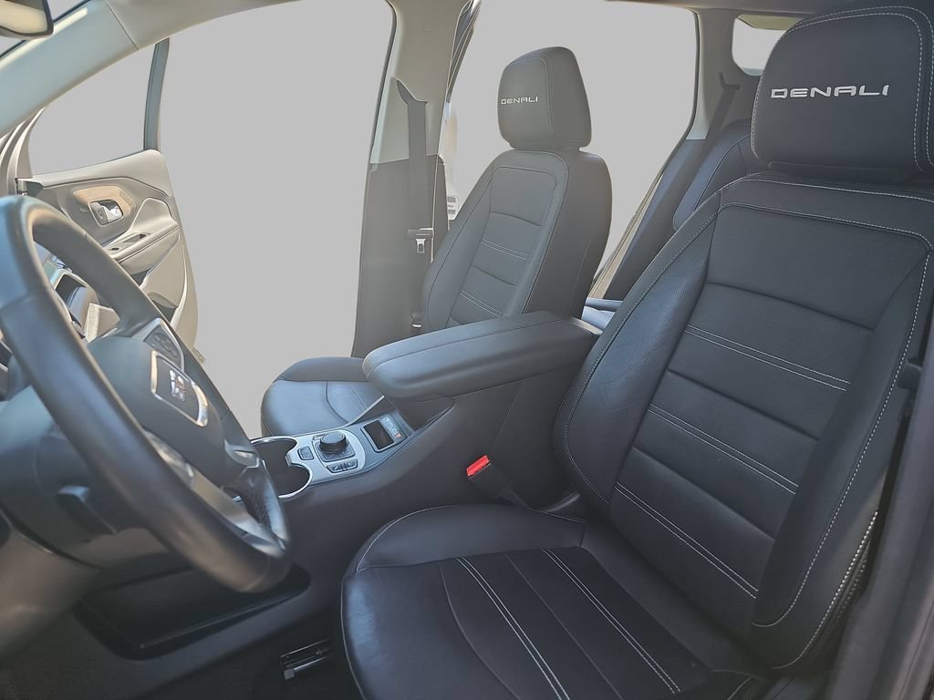 Certified 2024 GMC Terrain Denali w/ Black Diamond Edition AWD/4WD image 19