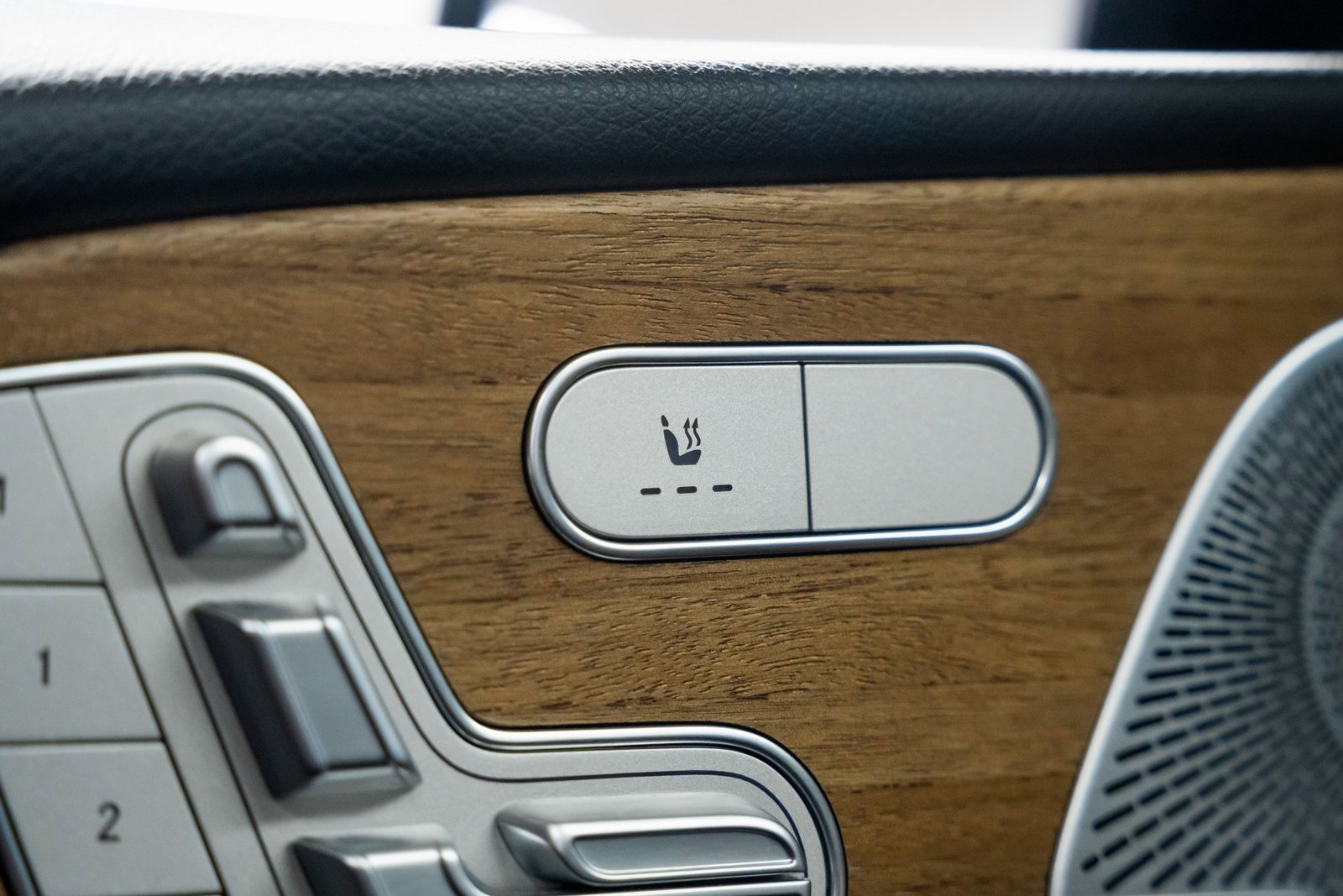 Used 2021 Mercedes-Benz GLE 350 4MATIC image 14