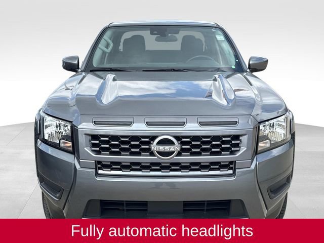 Used 2025 Nissan Frontier SV w/ Tow Package image 2