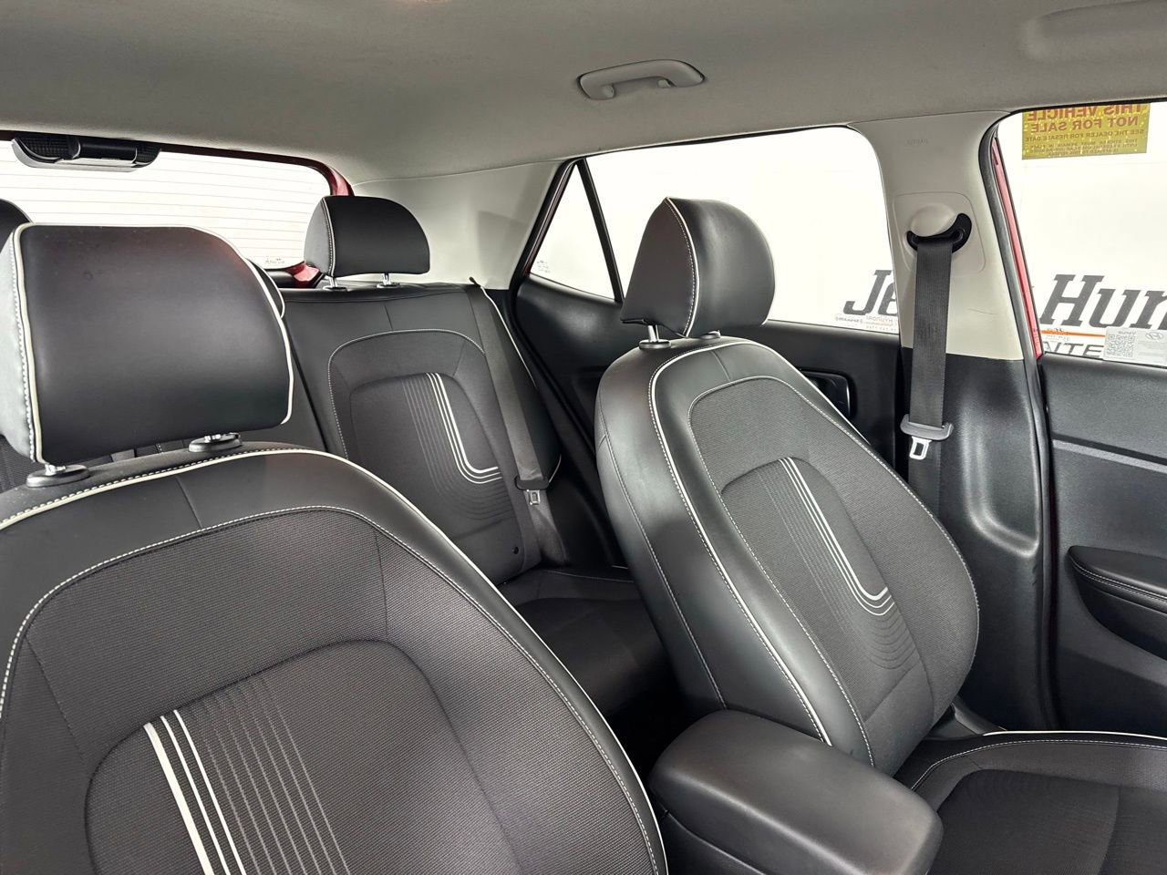 Used 2024 Hyundai Venue Limited image 33