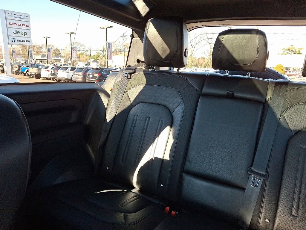 Used 2022 Land Rover Defender 90 X-Dynamic S AWD/4WD image 19