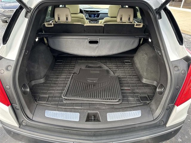 Used 2017 Cadillac XT5 Luxury w/ Driver Awareness Package image 6