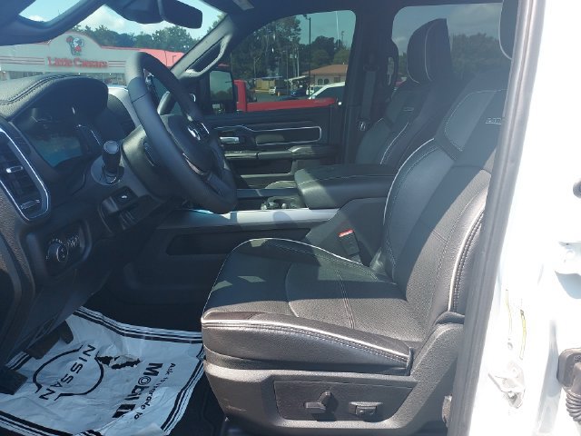 Used 2025 RAM 2500 Laramie AWD/4WD image 13