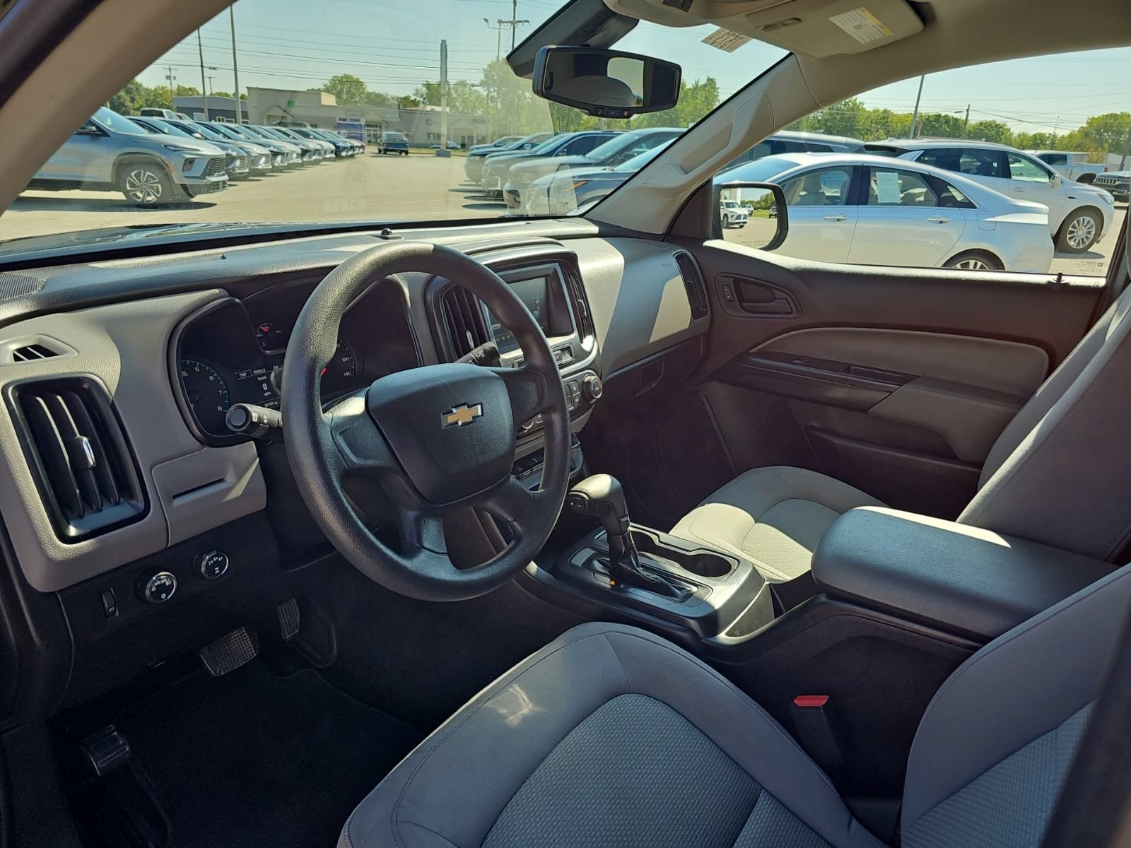 Used 2018 Chevrolet Colorado W/T w/ Custom Special Edition AWD/4WD image 11
