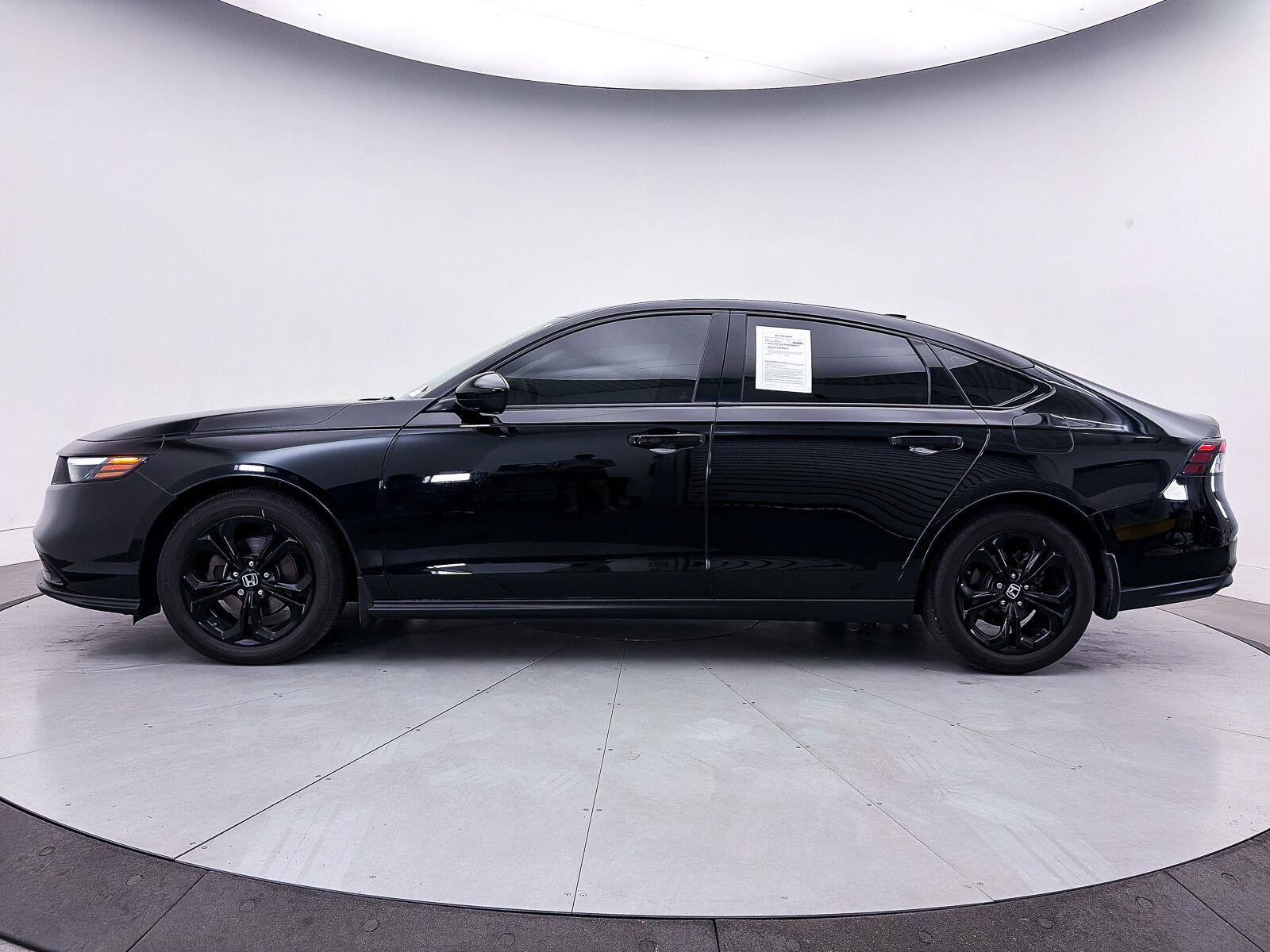 Used 2025 Honda Accord SE image 38