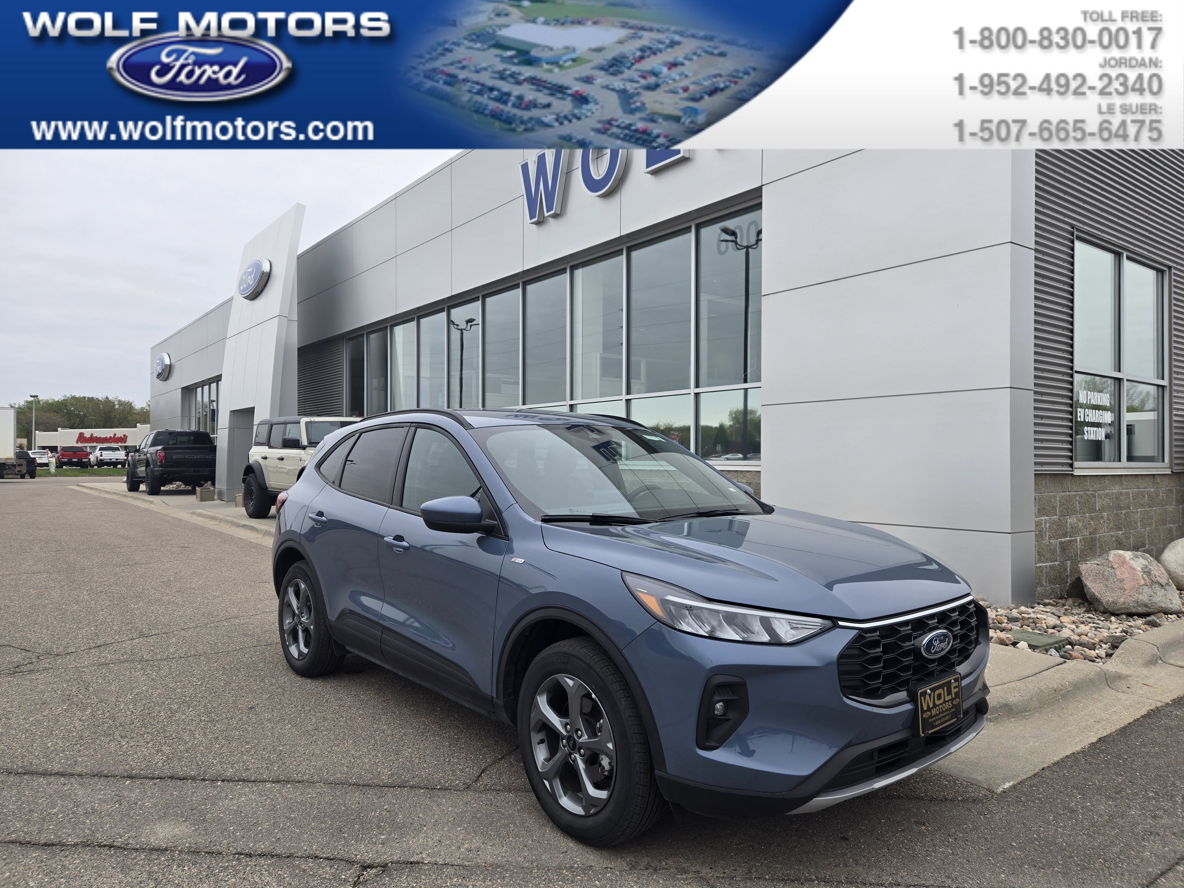 Certified 2025 Ford Escape ST-Line Select AWD/4WD image 1