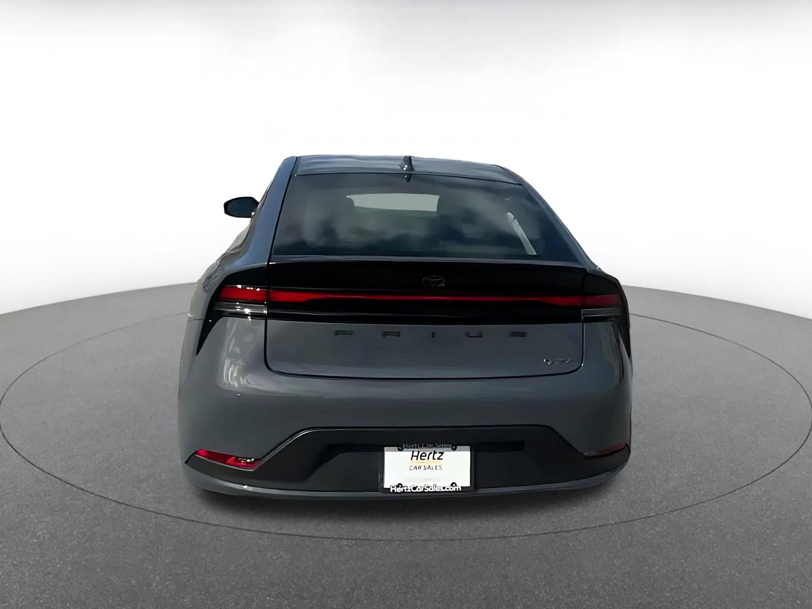 Used 2025 Toyota Prius LE image 12