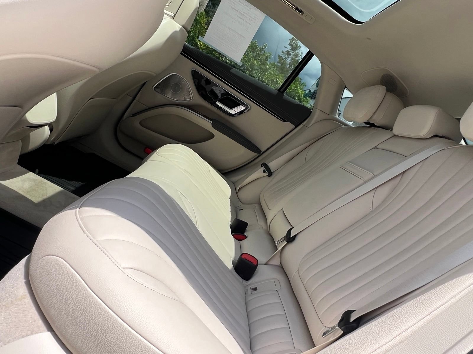 Used 2022 Mercedes-Benz EQS 580 4MATIC Sedan image 50
