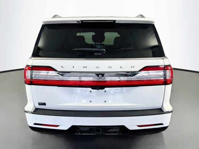 Used 2021 Lincoln Navigator Reserve w/ Luxury Package RWD image 7