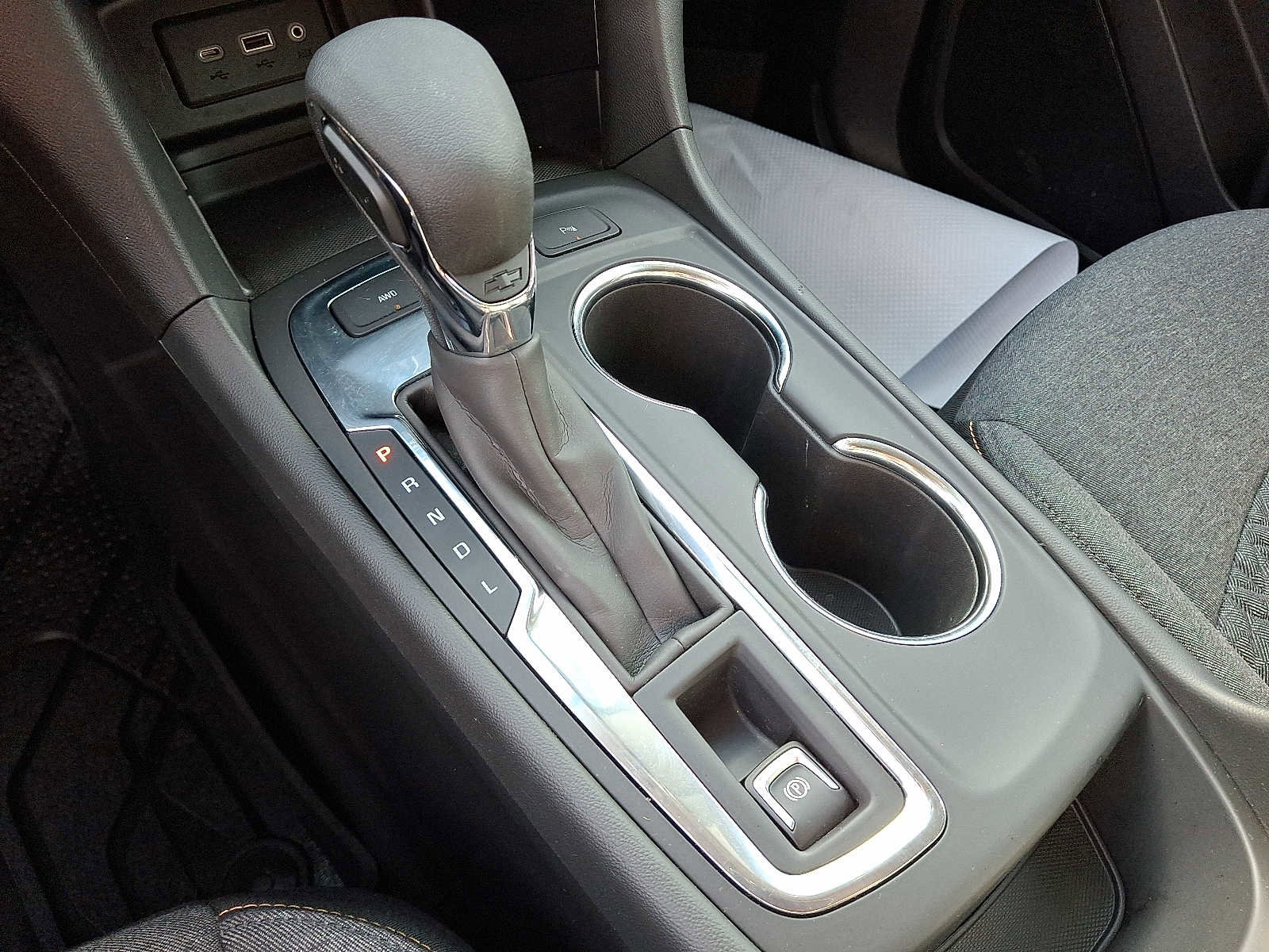 Used 2023 Chevrolet Equinox LT image 16