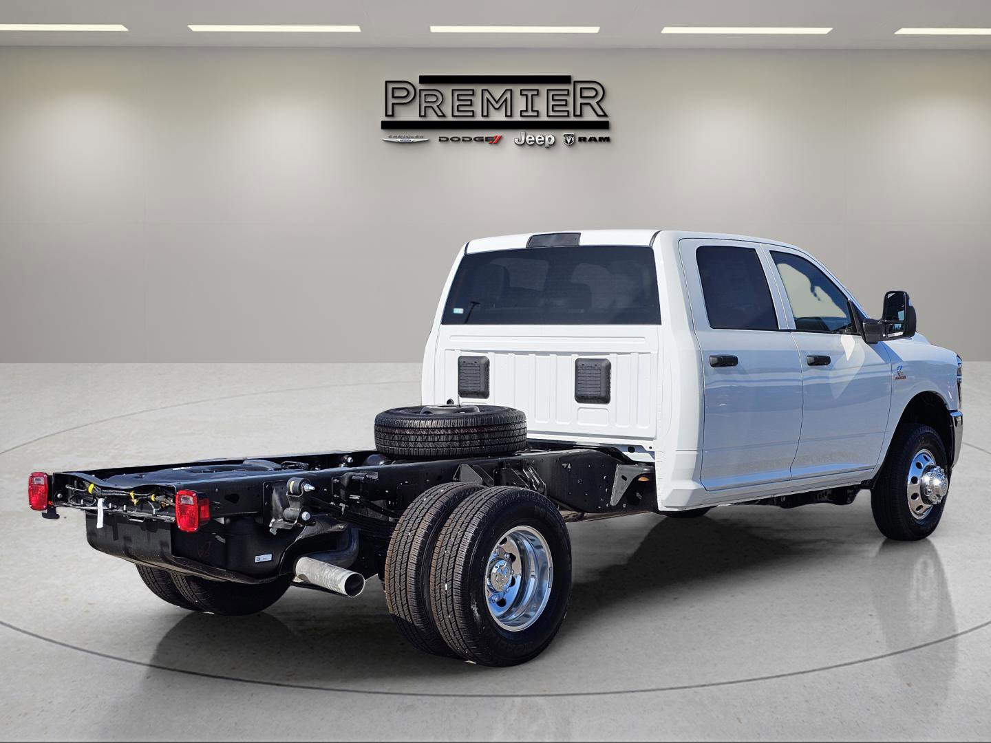 New 2026 RAM 3500 Tradesman w/ Chrome Appearance Group image 10