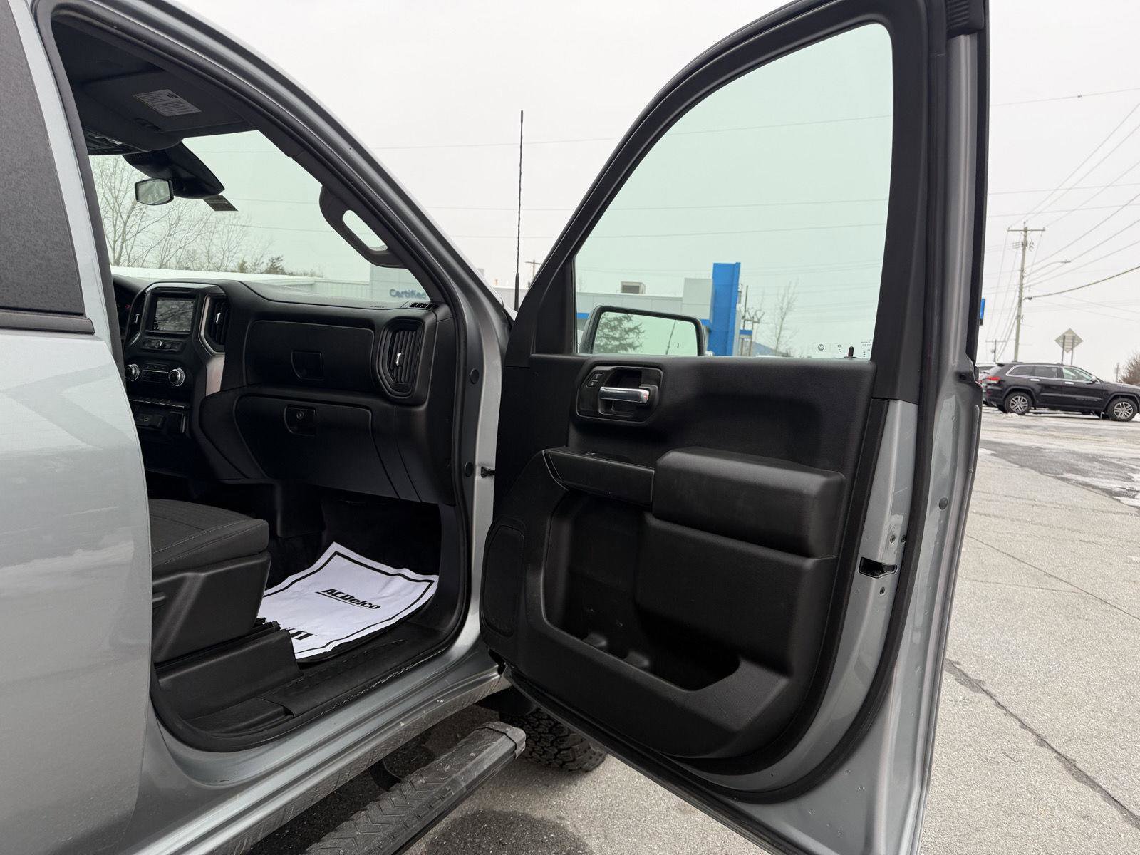 Certified 2024 GMC Sierra 2500 Pro w/ Convenience Package image 18