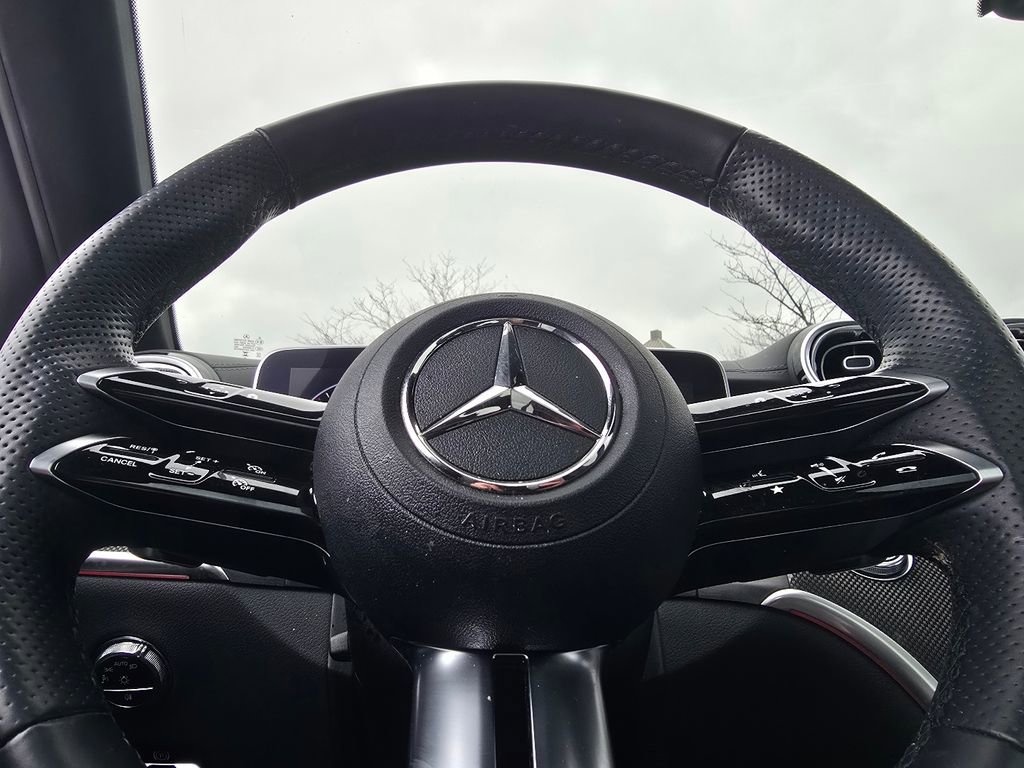 Used 2023 Mercedes-Benz GLC 300 4MATIC image 26