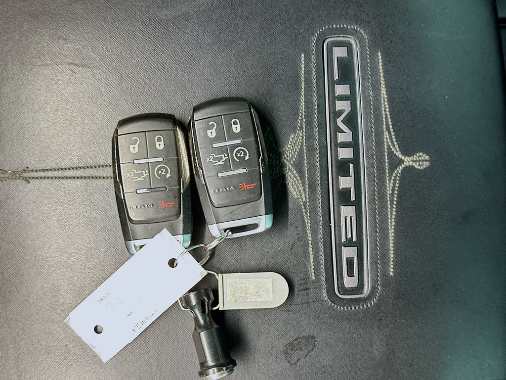 Used 2022 RAM 3500 Limited AWD/4WD image 33