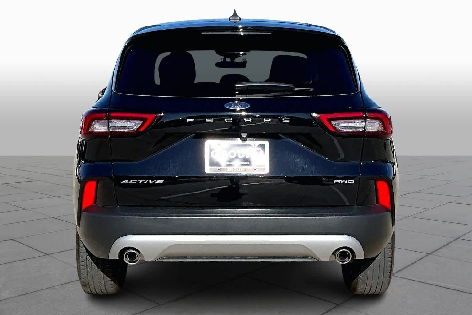 Used 2025 Ford Escape Active AWD/4WD image 9
