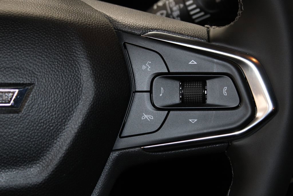 Used 2024 Chevrolet Trax ACTIV w/ Driver Confidence Package image 32