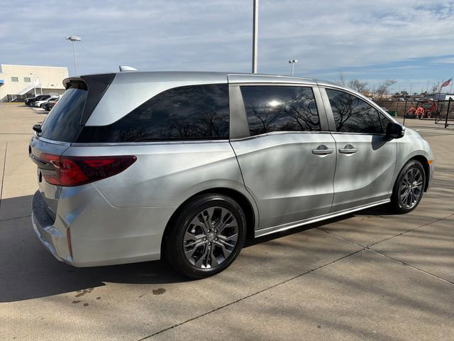 New 2026 Honda Odyssey Touring image 5