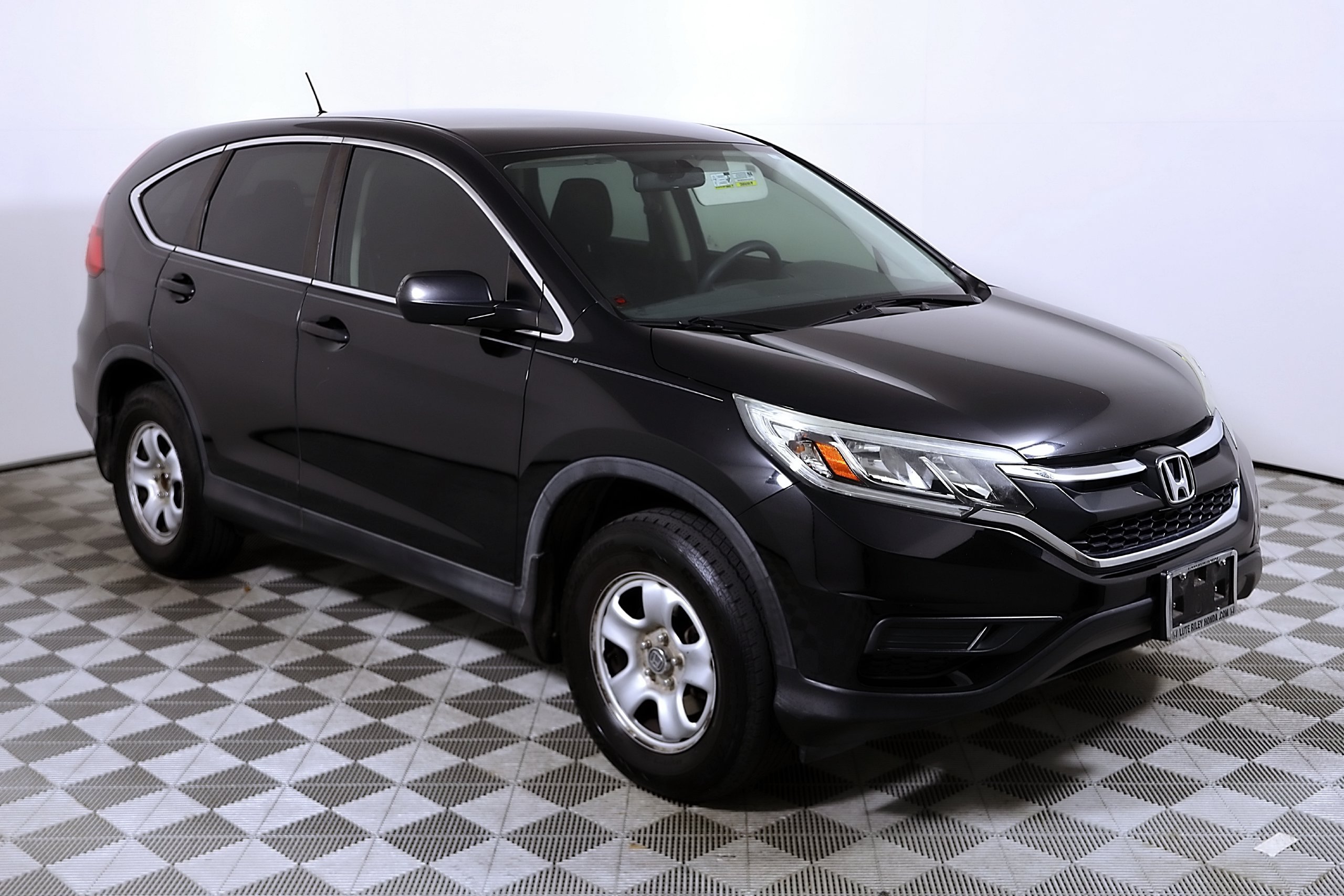 Used 2016 Honda CR-V LX image 5