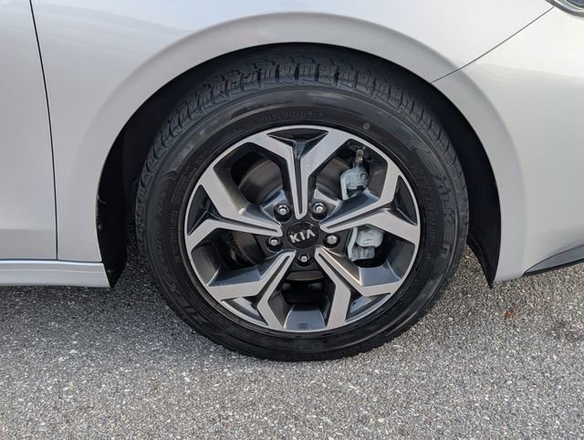 Used 2019 Kia Forte LXS image 9
