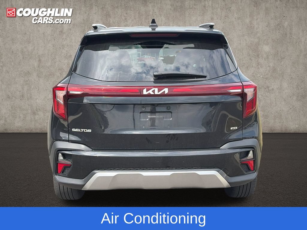 Used 2024 Kia Seltos EX AWD/4WD image 7