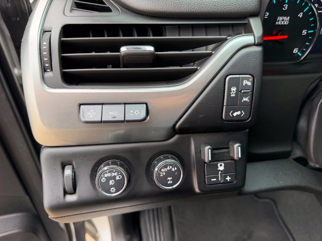 Used 2019 Chevrolet Tahoe Premier AWD/4WD image 15