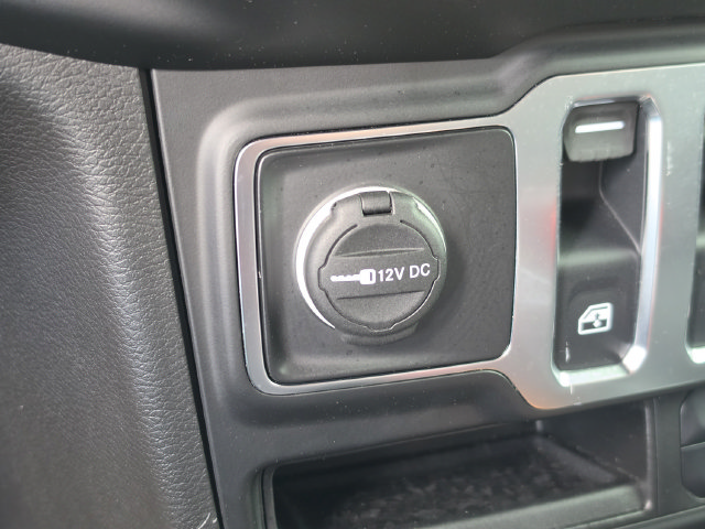 Used 2022 Jeep Wrangler Sport AWD/4WD image 27