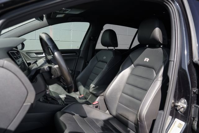 Used 2017 Volkswagen Golf R 4-Door image 5
