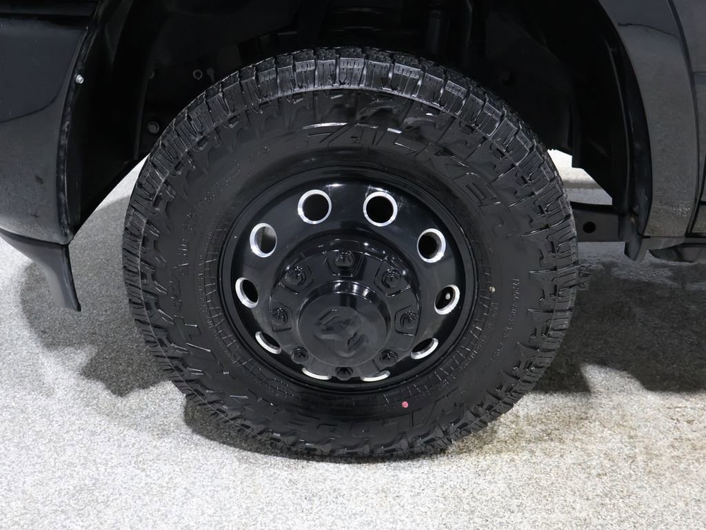 Used 2025 RAM 3500 Limited image 10