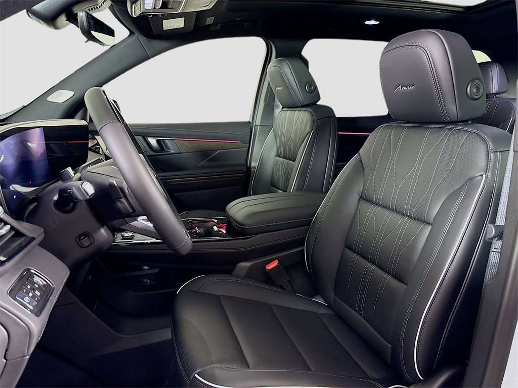 New 2026 Buick Enclave Avenir image 21