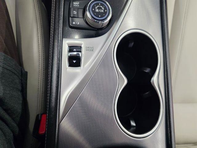 Used 2019 INFINITI Q60 3.0t Luxe w/ Essential Package image 23