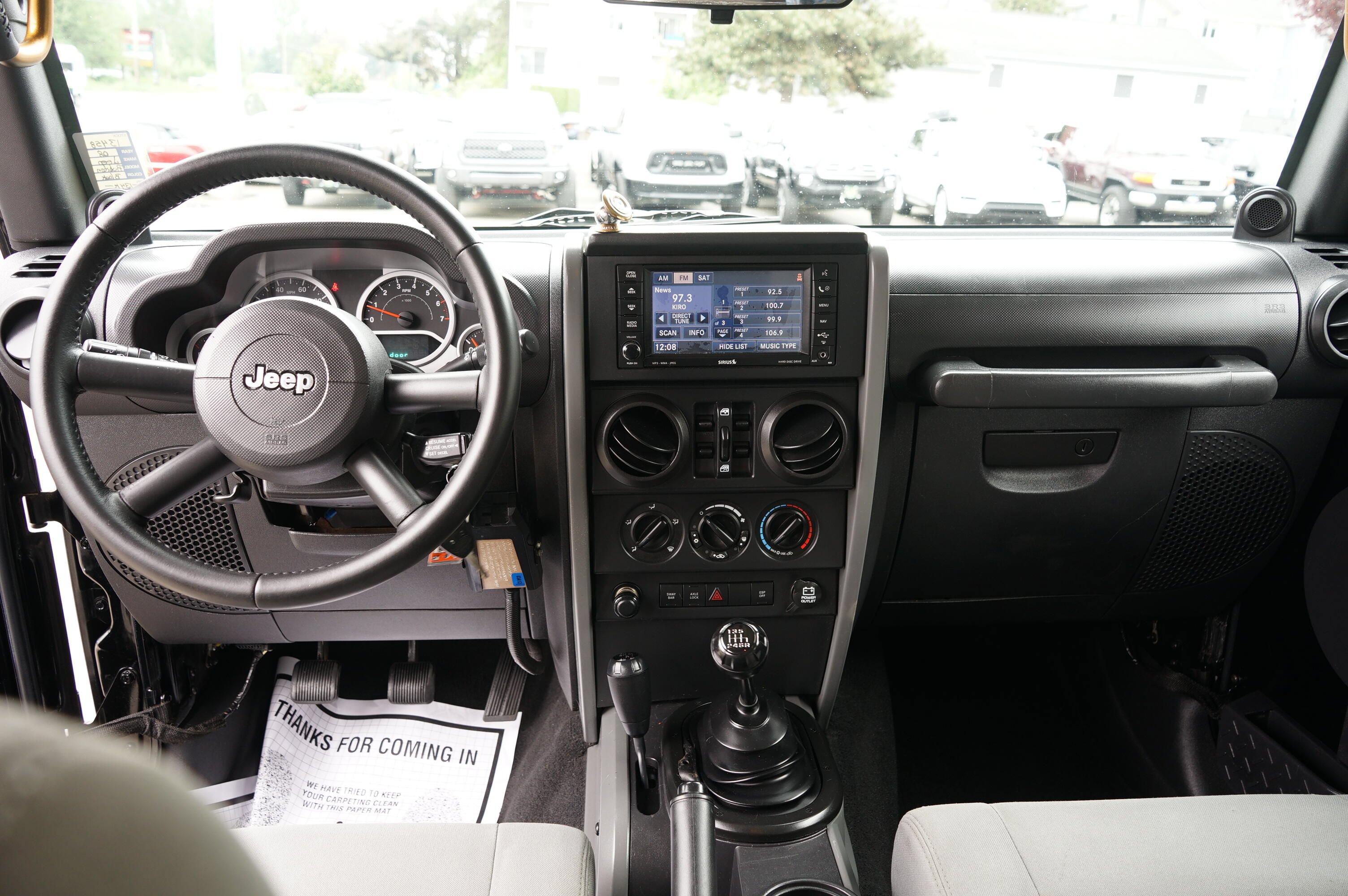 Used 2008 Jeep Wrangler Unlimited Rubicon w/ Dual Top Group AWD/4WD image 14