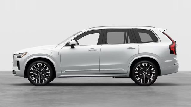 New 2026 Volvo XC90 T8 Ultra w/ Protection Package Premier AWD/4WD image 2