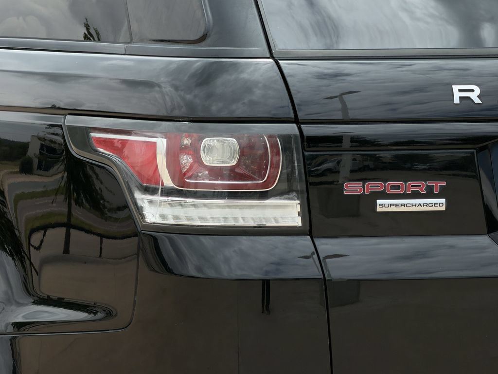 Used 2015 Land Rover Range Rover Sport Supercharged AWD/4WD image 10