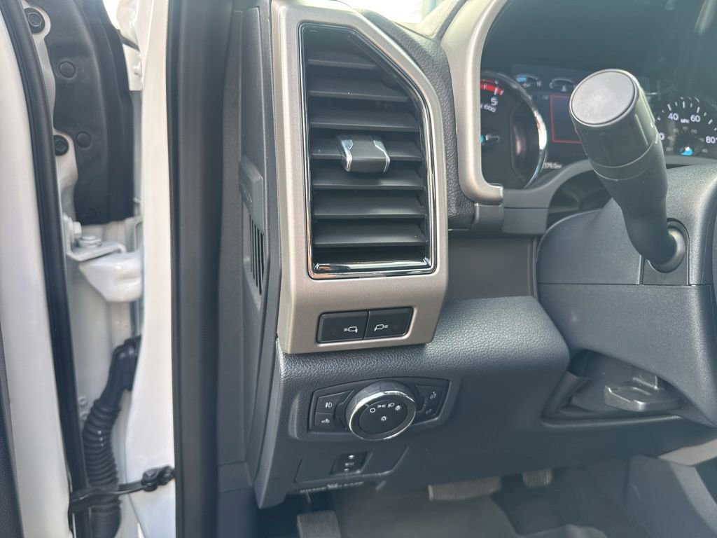 Used 2022 Ford F250 Lariat w/ Tremor Off-Road Package AWD/4WD image 23