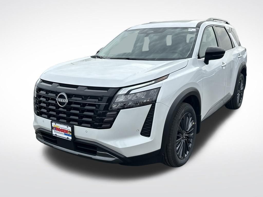 New 2026 Nissan Pathfinder SL image 2