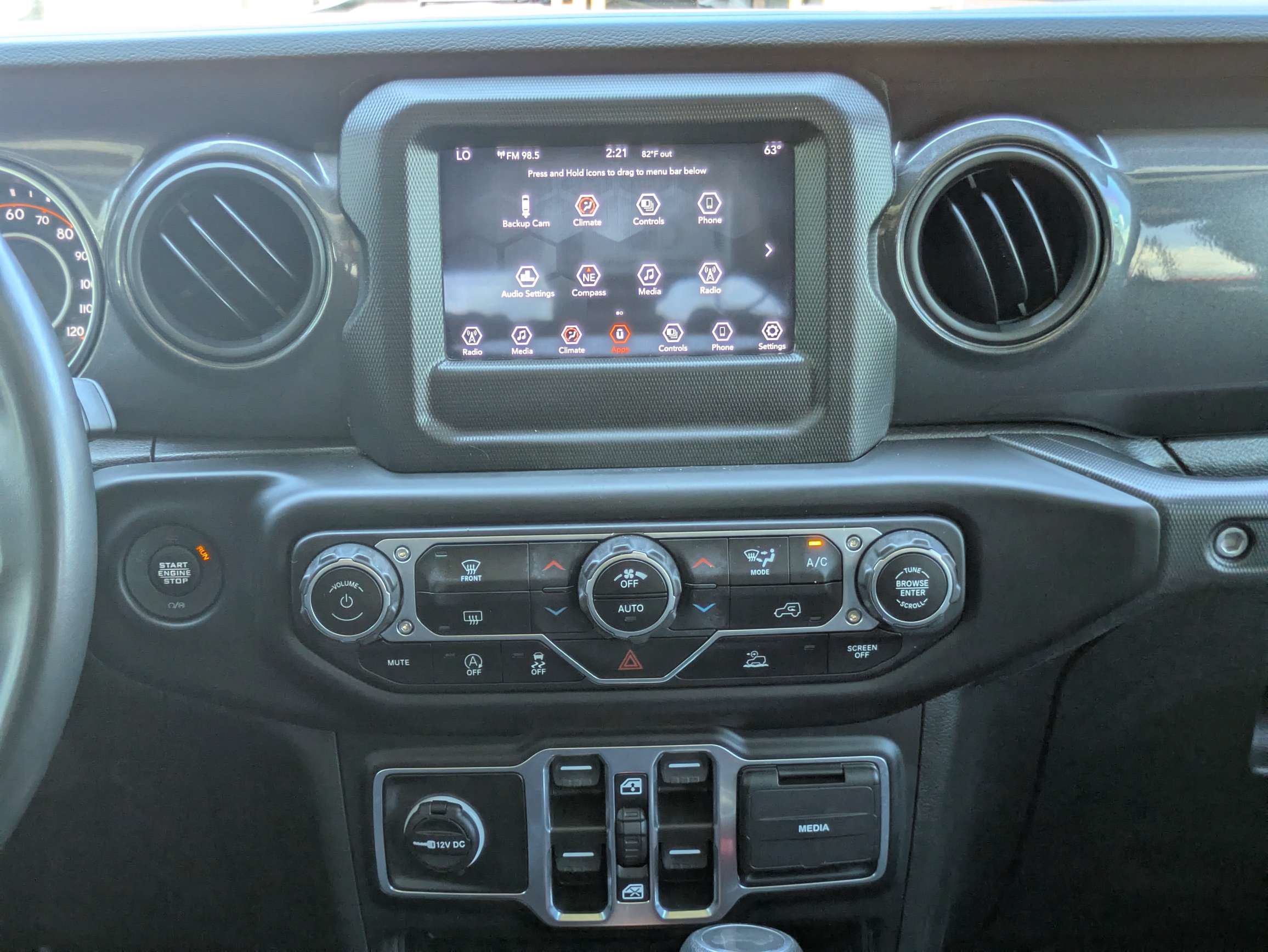 Used 2022 Jeep Wrangler Unlimited Sport AWD/4WD image 5