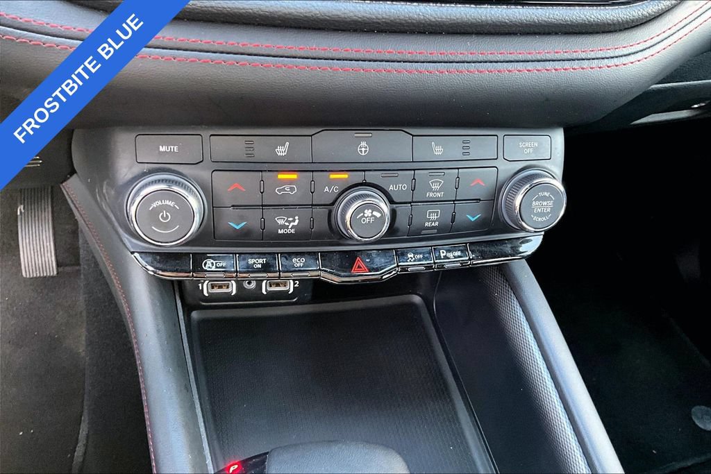 Used 2025 Dodge Durango GT AWD/4WD image 33