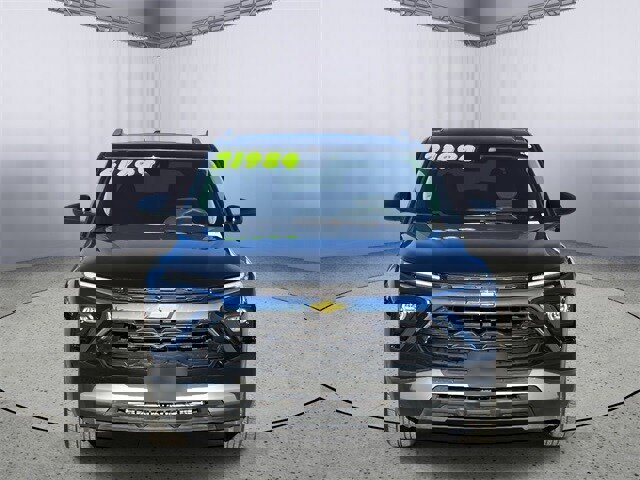 Used 2025 Chevrolet TrailBlazer LT image 4