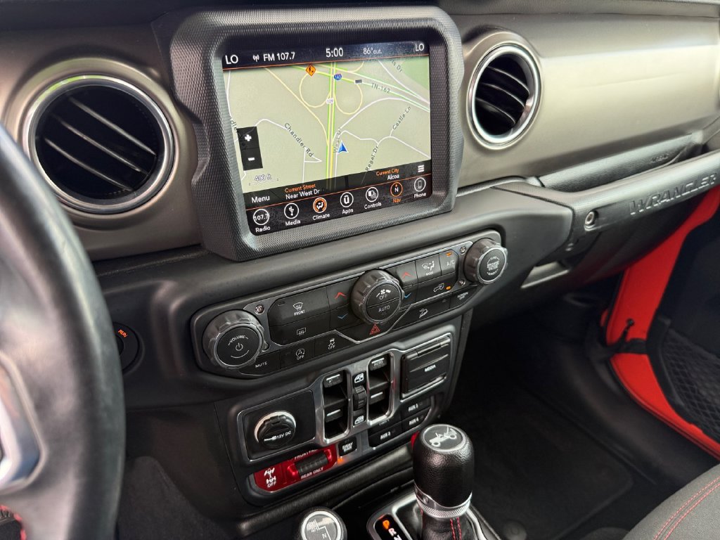 Used 2018 Jeep Wrangler Unlimited Rubicon AWD/4WD image 19