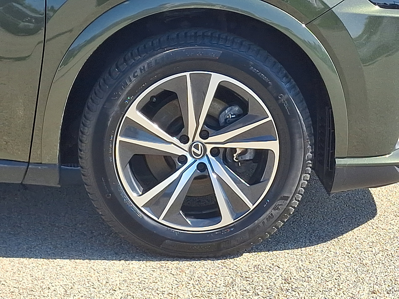 Used 2023 Lexus RX 350h w/ Accessory Package (2T) AWD/4WD image 8