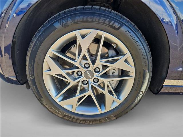 Used 2025 Genesis GV70 2.5T AWD/4WD image 24