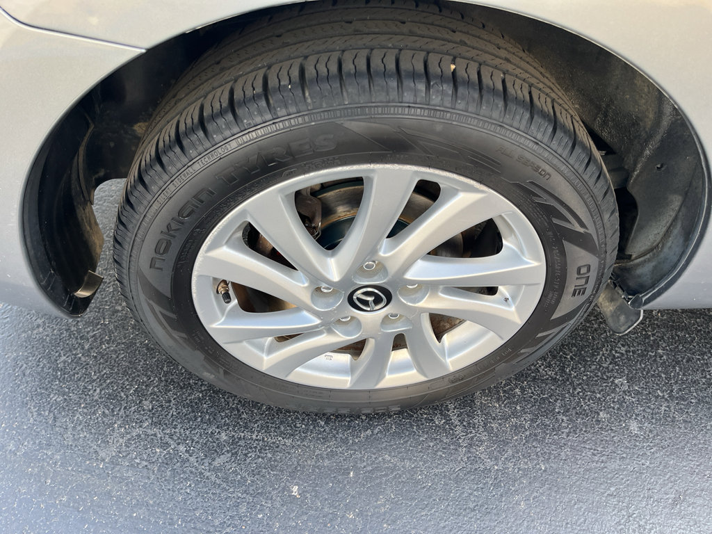 Used 2013 MAZDA MAZDA3 i Grand Touring image 38