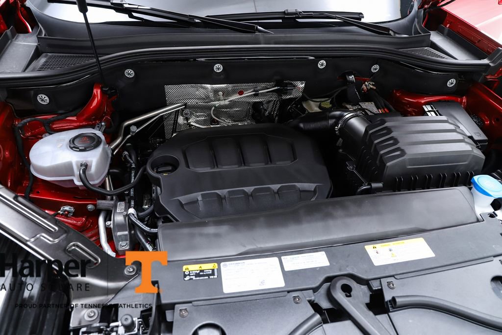 Used 2025 Volkswagen Atlas Cross Sport SEL R-Line image 28